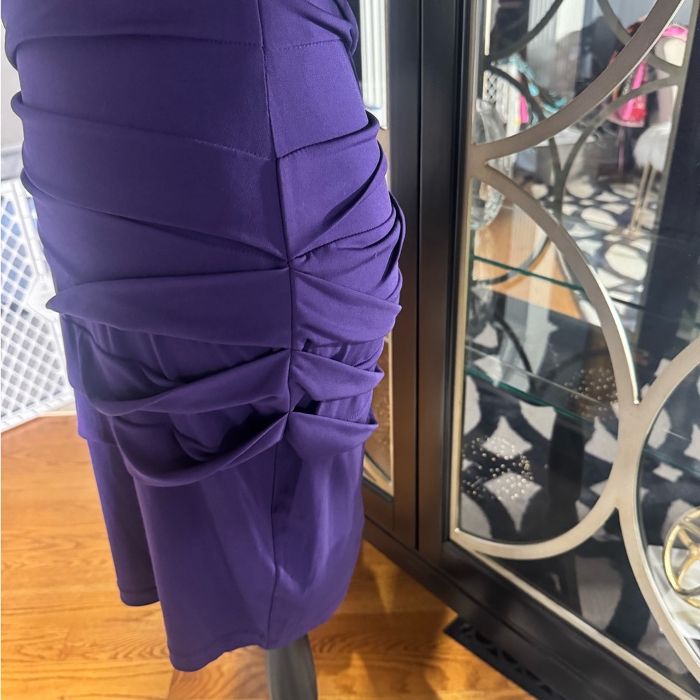 Purple V-Neck Ruched Sheath Cocktail Dress - Picture 3 of 10